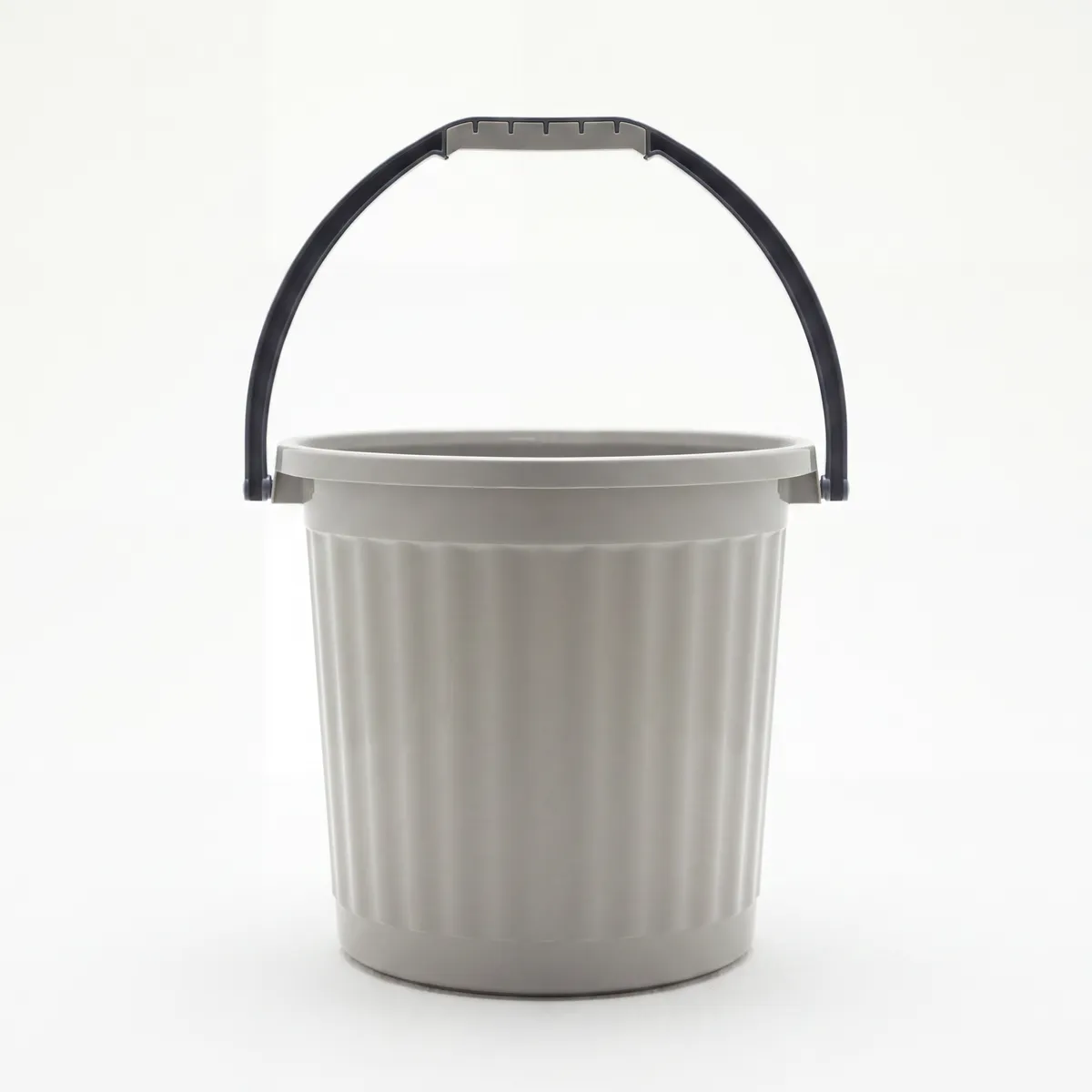 15 L Su Kovası